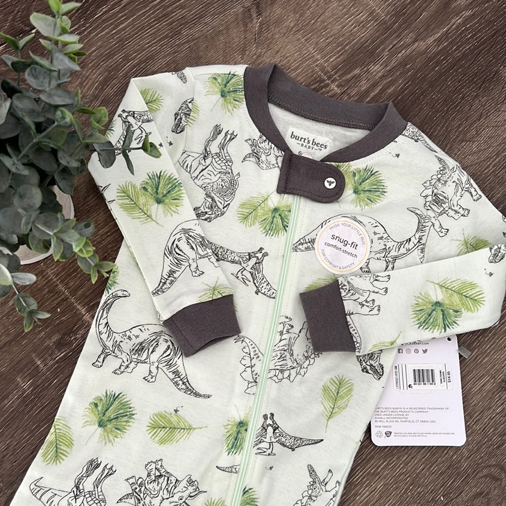 NWT Burt’s Bees Baby 100% Organic Cotton Dinosaur Pajamas - Size 6-9M